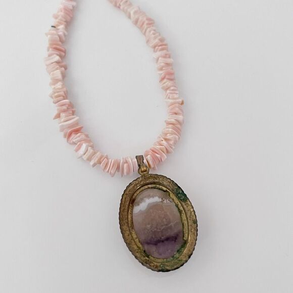 Pink Puka Shell Amethyst Crystal Pendant Necklace - Picture 3 of 4